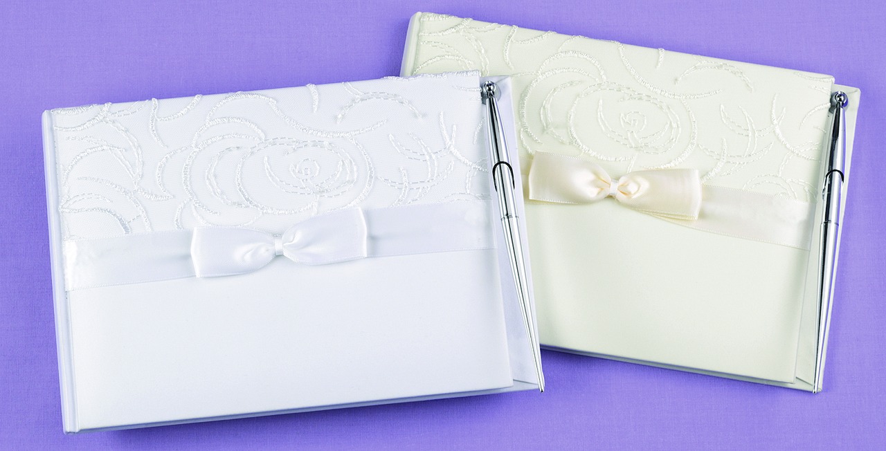 White Satin & Swirls Guest Book/Pen