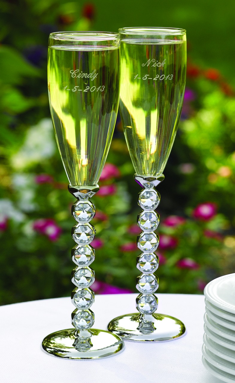 Diamond-Stemmed Flutes