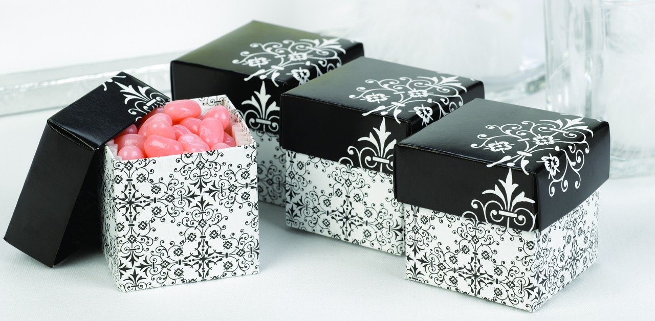Filigree Favor Boxes