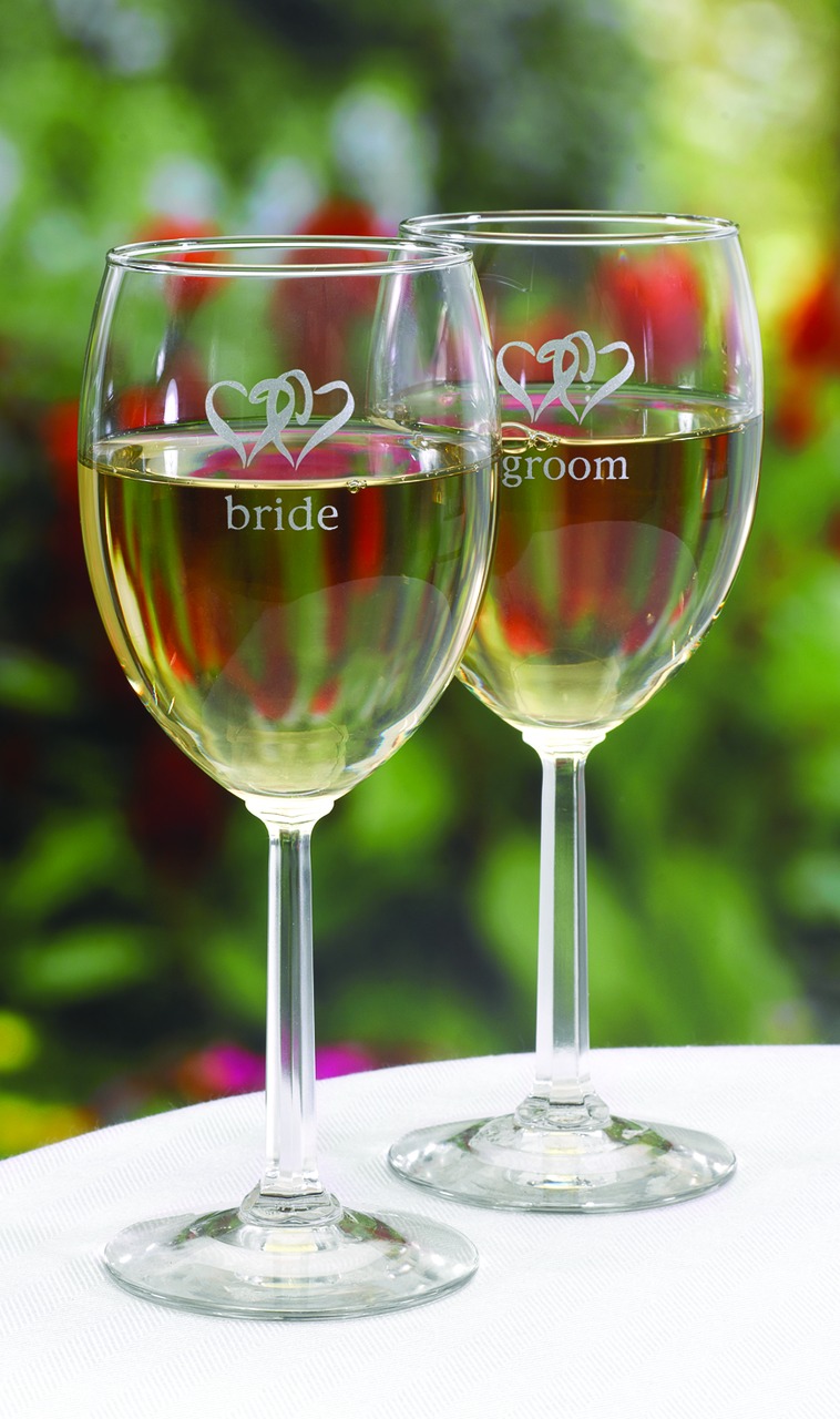 Linked Heart Wine Glasses