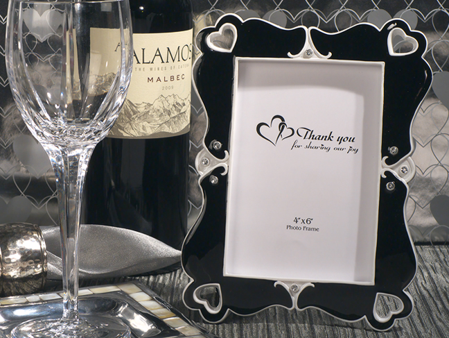 Stylish Black And White Epoxy Photo Frame Favor