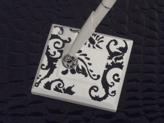 Stylish Damask collection pen set