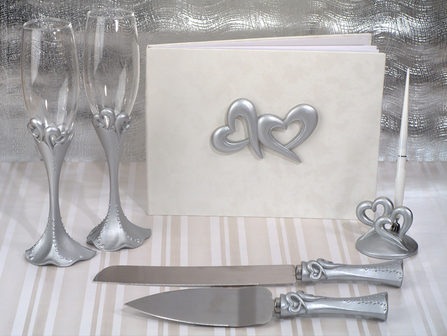 Two Hearts That Beat As One Set