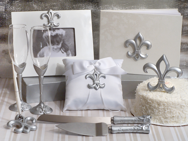Deluxe 7 PC Silver Fleur De Lis Set