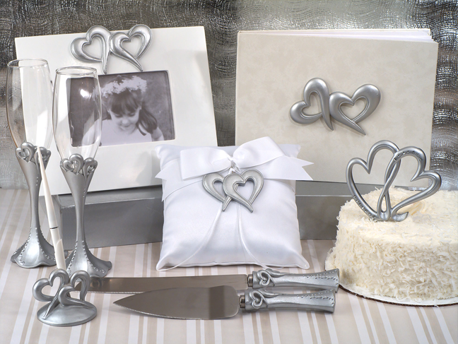 Deluxe 7 PC Two Hearts That Beat As One Set