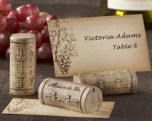 "Maison du Vin" Wine Cork Place Card/Photo Holder with Grape-Themed Place Cards (Set of 4)