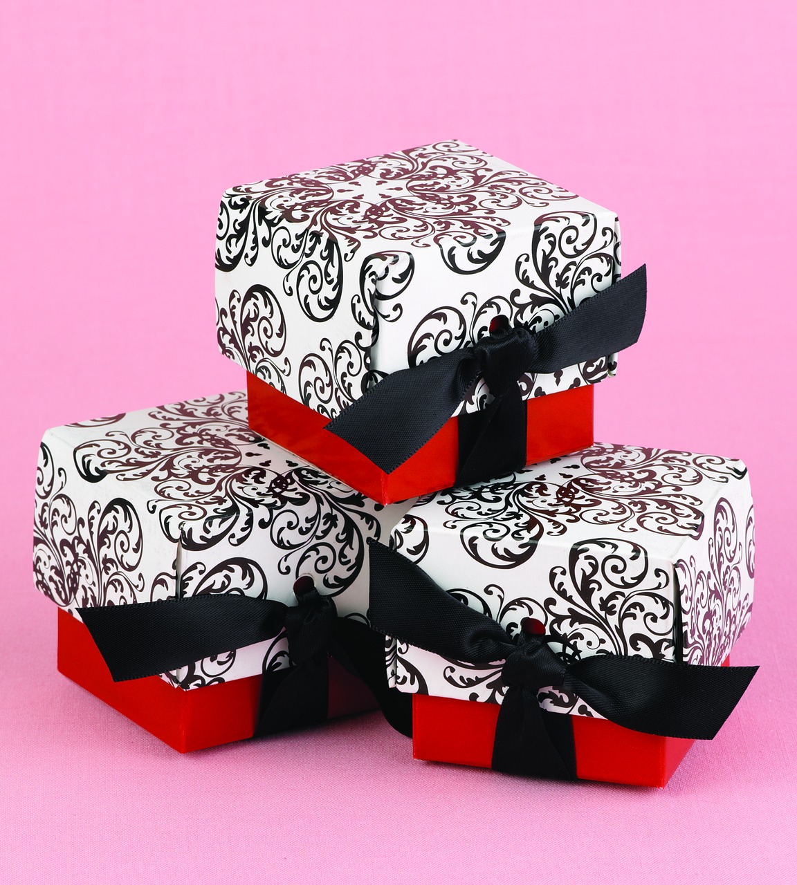 Red Filigree Favor Boxes