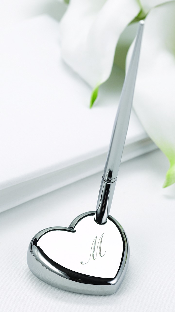 Sophisticated Heart Pen Set