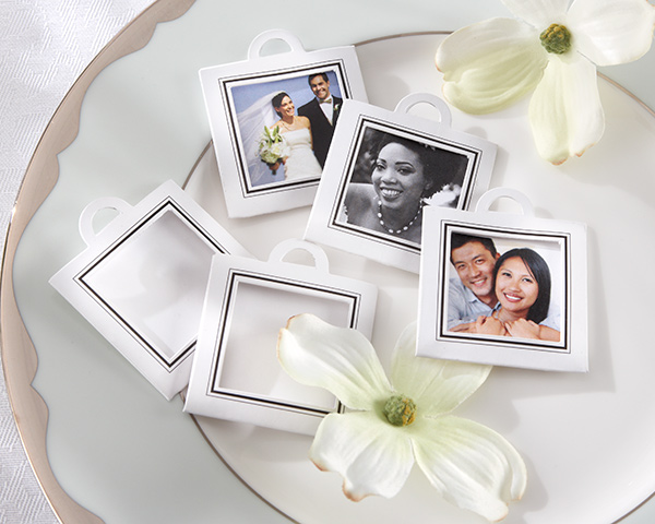 "Capture the Moment" Photo Frame Tag (Set of 12)