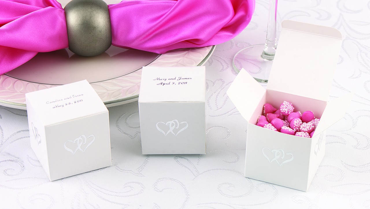 White Linked at Heart Favor Boxes