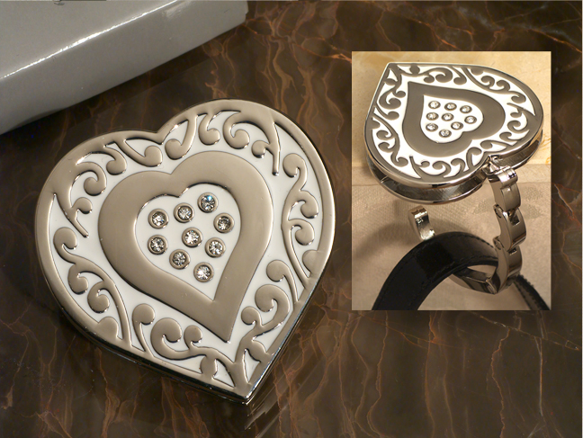 Ornate Handbag holder favor heart design