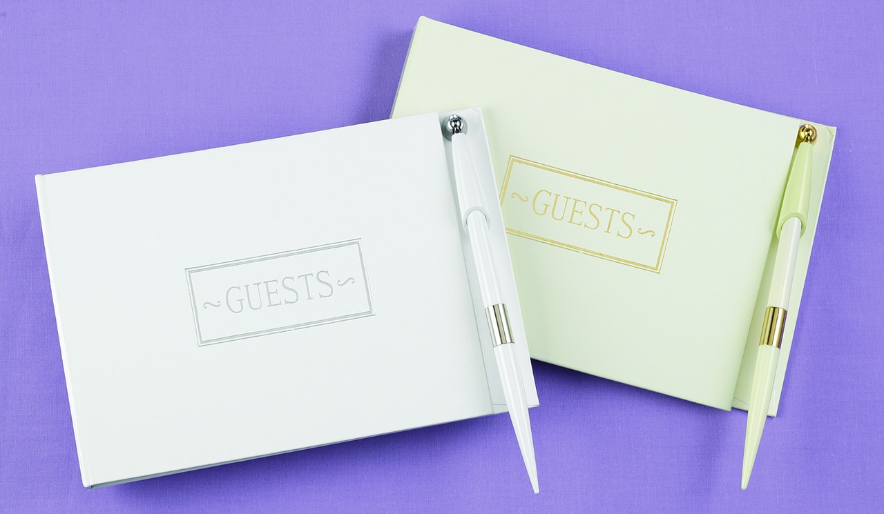White Small Guest Book w/Pen