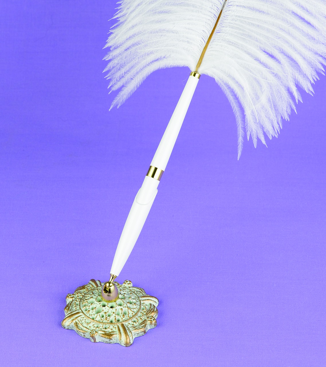 Antique Flair White Plume Pen Set
