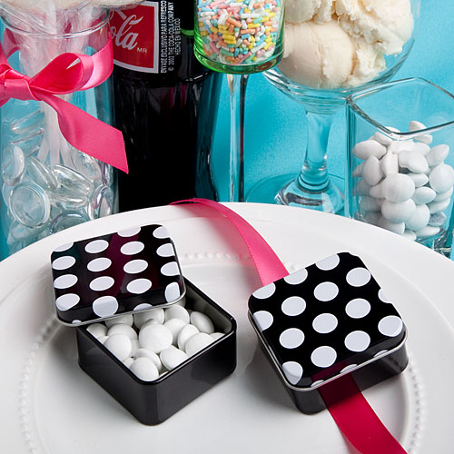Pretty polka dot mint tins