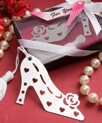 Stylish <em>Book Lovers Collection</em> shoe  bookmarks