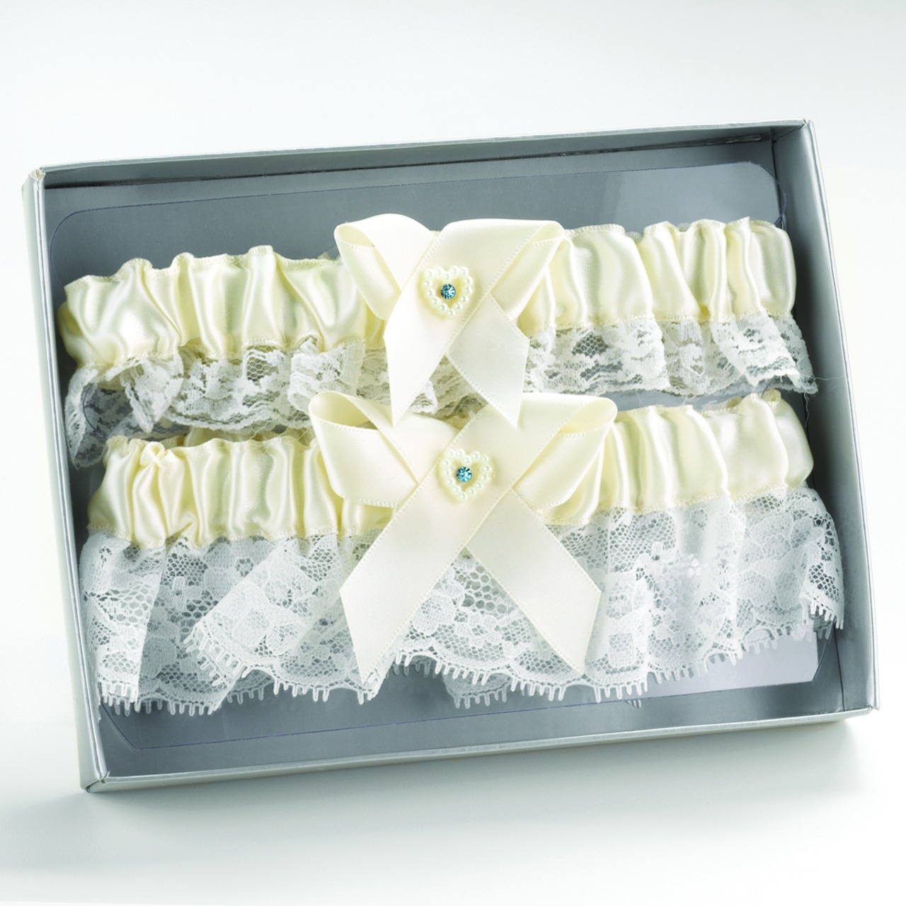 Ivory Heart Keep/Throw Garter Set