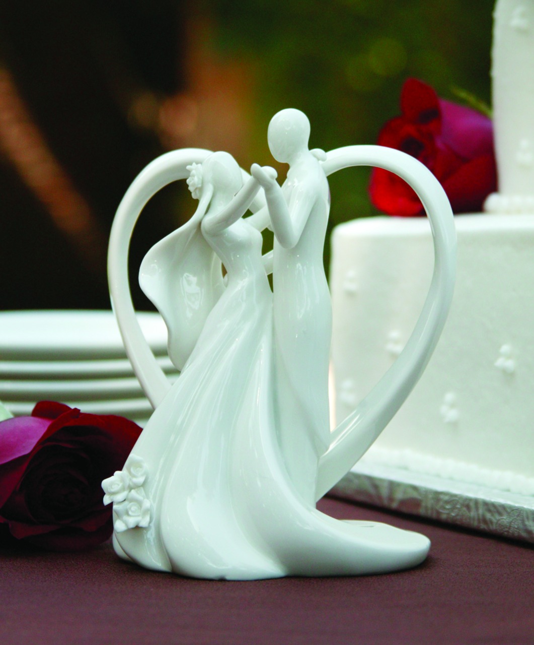 Heart Arch and Couple Cake Top