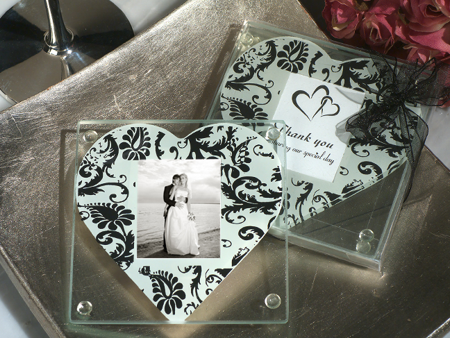 A classic heart Damask pattern photo coaster