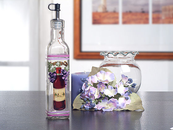 Europa Collection Medium Oil Bottle With Red Wine Design