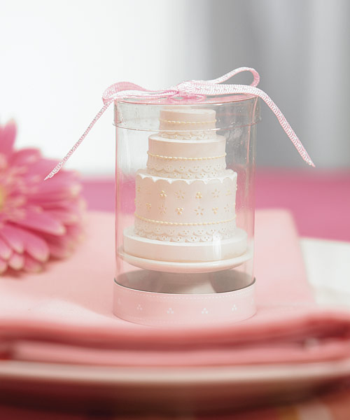Elegant Lace Wedding Cake Candle