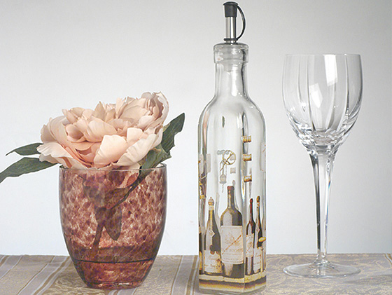 Europa Collection Medium Oil Bottle With Wine Theme Design