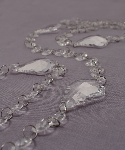 Acrylic Crystal Garland with Maple Leaf Prisms