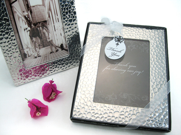 "Capture Elegance" Photo Frame Favor in Brilliant Hammer Finish
