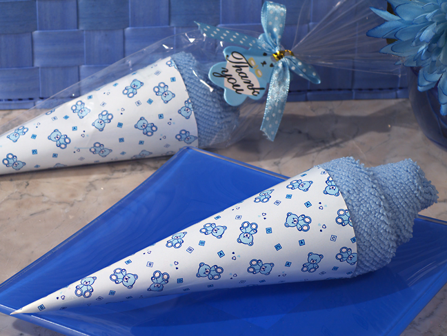 Ice cream towel favor blue teddy bear design