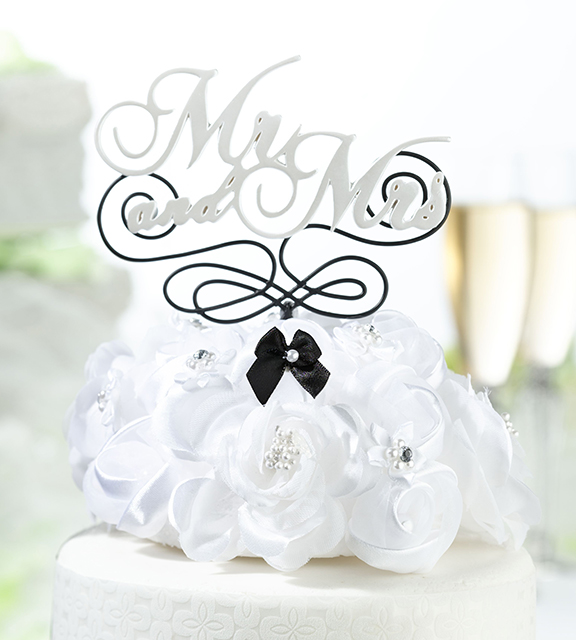 Mr. & Mrs. Cake Pick