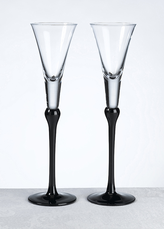 Black Toasting Flutes
