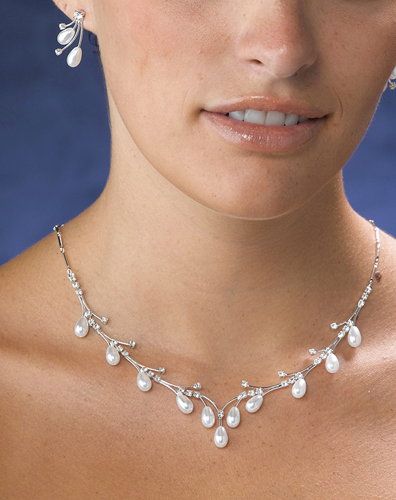 Pearl Drop Necklace and Earrings Set