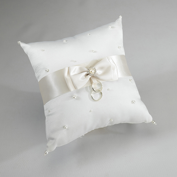 Ivory Pearl Ring Pillow
