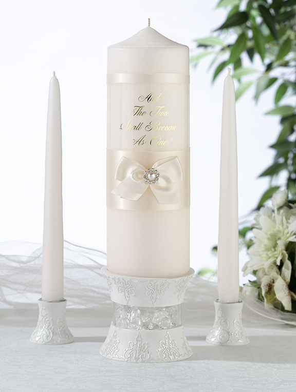 Ivory Pearl Candle Set (one pillar, two tapers)��