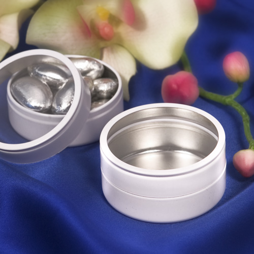 White mint tin; bulk packed.