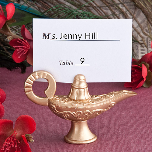 Aladdin�s lamp place card holders