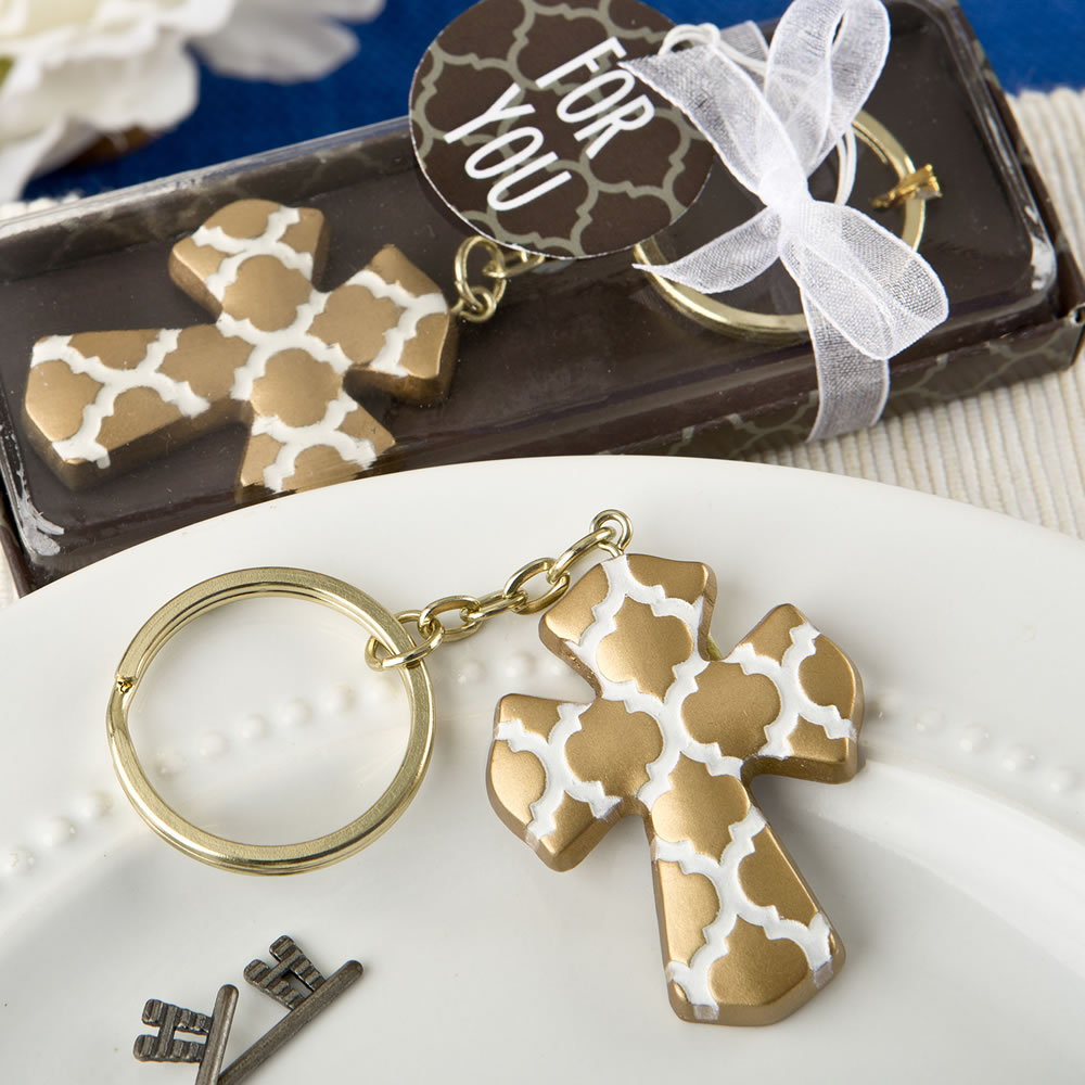 Gold Cross key chain with a Hampton link design