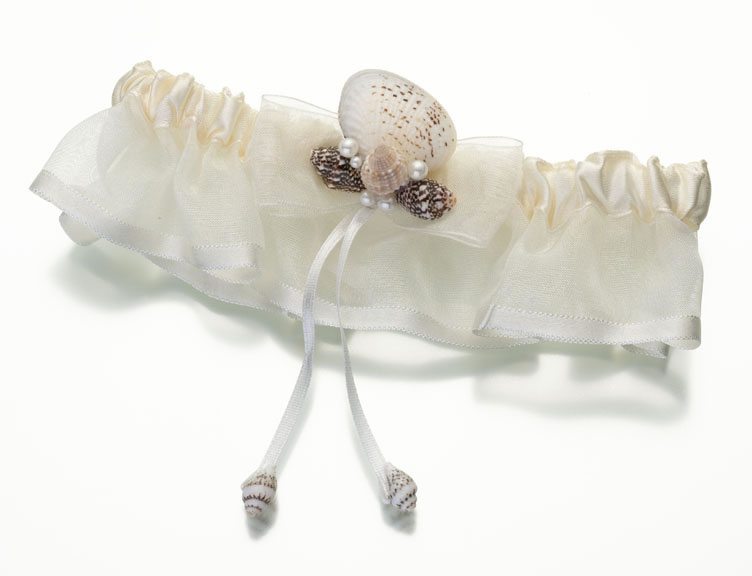 Ivory Seashell Garter