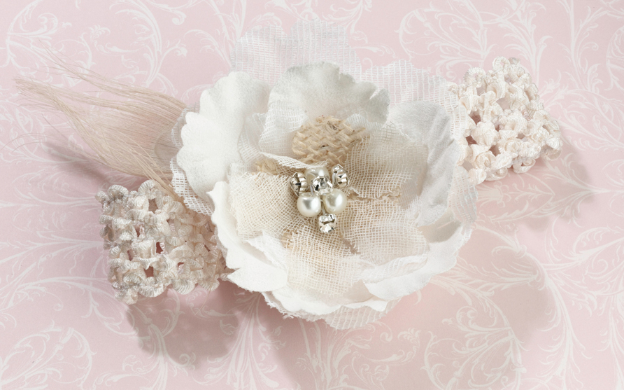 Burlap & Lace Garter