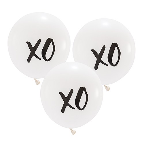 17" Large White Round Wedding Balloons - "XO"