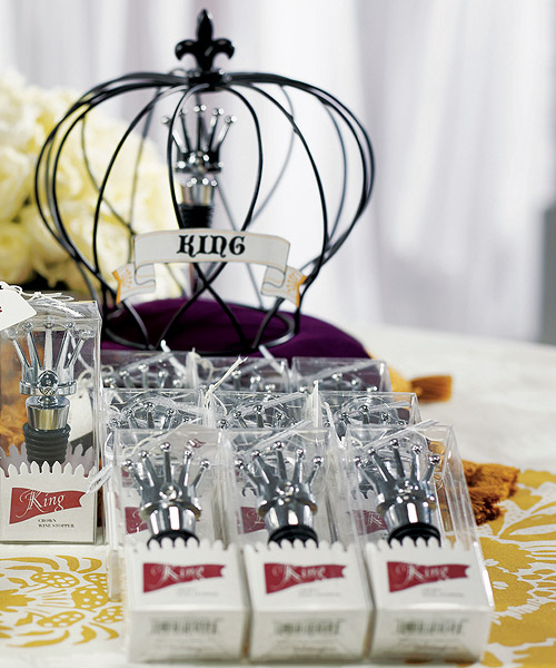 King Crown with Crystals Wine Stopper in Gift Packaging